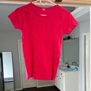 Lululemon Pink shirt